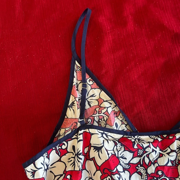 Vineyard vines cotton hibiscus print red and navy dress, v neck - Picture 6 of 6